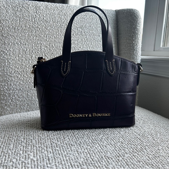 Purple Dooney Croc crossbody purse - Picture 2 of 7